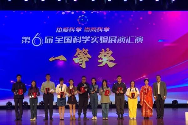 让你的公司名称脱颖而出：命名的艺术与科学