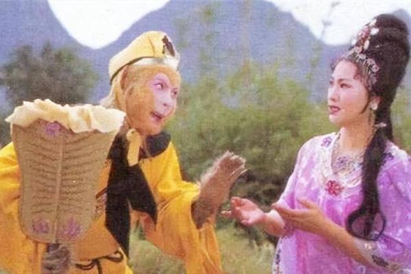 三藏名字评分解析：如何评估一个名字的寓意与影响力