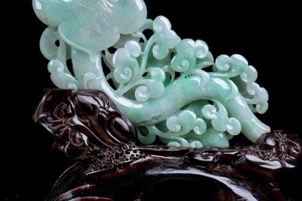 翡翠风水摆件：打造和谐办公室环境的秘密武器