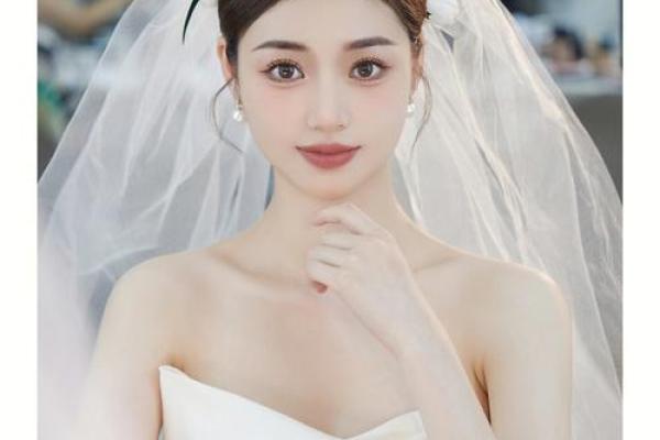 八字眉的搭配技巧：让你的眼部妆容更精致