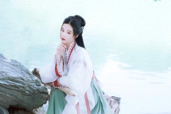 古代女子名字的文化寓意与历史背景