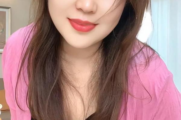 嘴如鲢鱼，面相揭秘：命运多舛的神秘面容