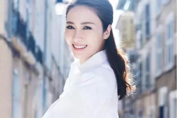 八字命运解码：黎姿的人生轨迹解析