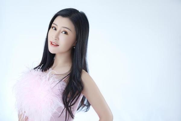 艳桐——绽放如桐花，运势璀璨人生