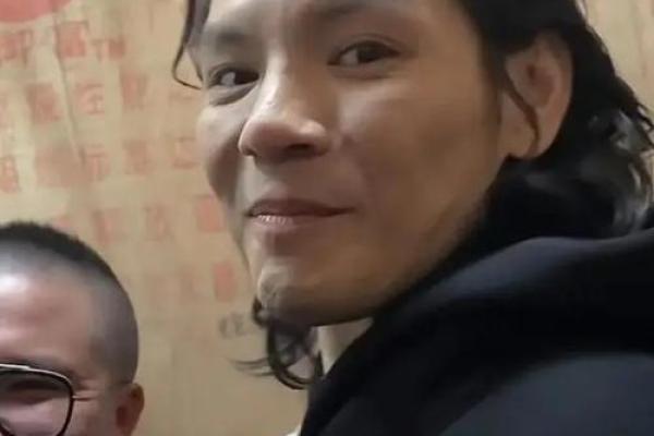 八字奇谈：向佐命运密码大公开！