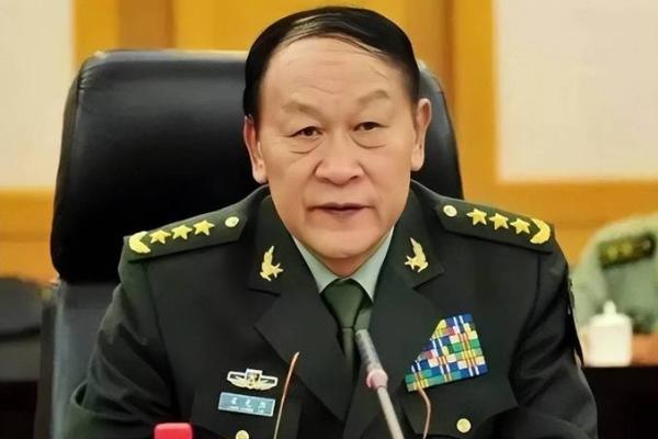 梁军：勇往直前，军魂永驻——解析梁姓军字蕴藏的运势奥秘