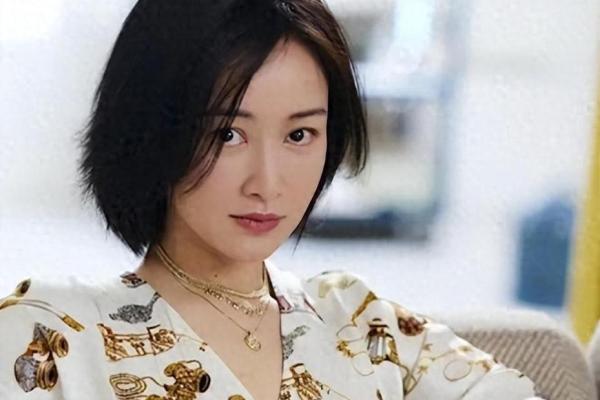 赵子琪独家命理揭秘：运势起伏背后的秘密
