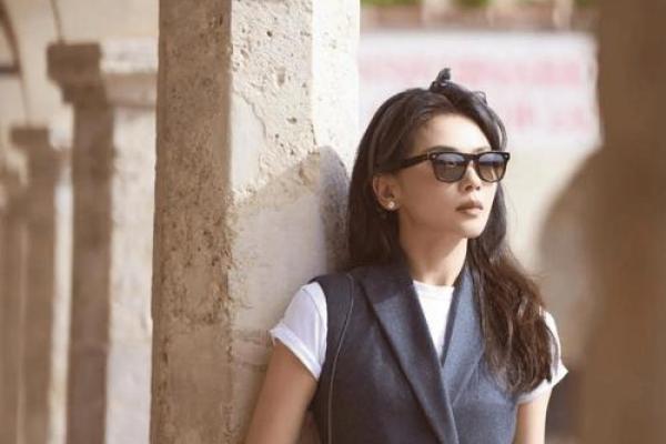 刘涛女儿萌态十足，面相透露出哪些神秘魅力？