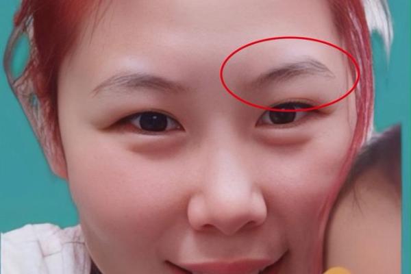 鱼尾高扬，财运亨通：面相中的富贵之兆