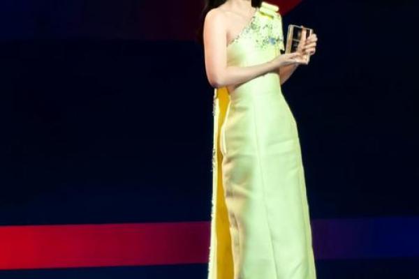 李沁格：清雅如沁，格高气远——姓名运势之雅韵解析