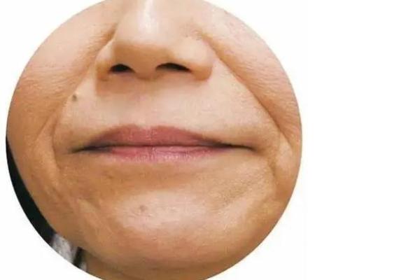 狡黠眼角藏秘密，狐狸面相识人心