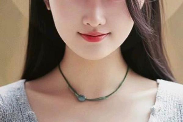 女凤眼，魅力非凡，一眼倾心！