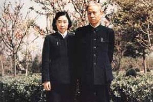 李讷的名字与历史传承：解读其独特的家族意义