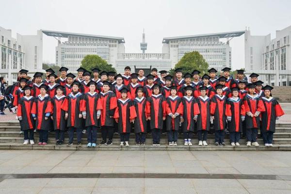 携手宝宝，共赴美好名字之旅