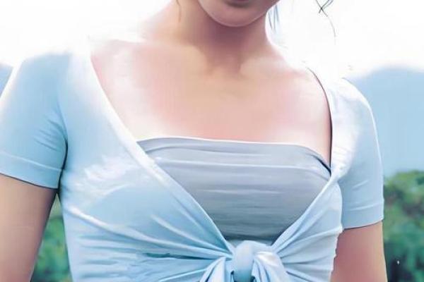 黎姿八字揭秘：命运女神的八字密码