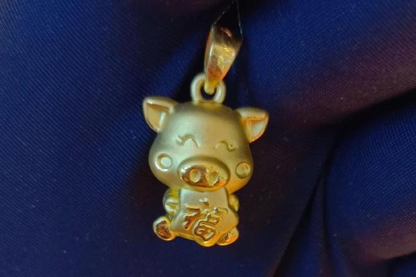 猪年宝宝名字：吉祥如意，金猪送福