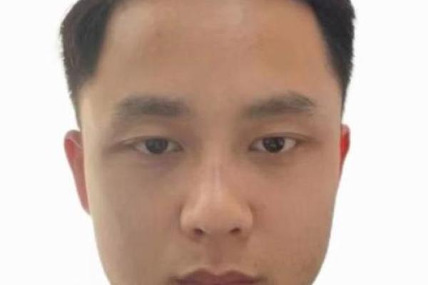 腮帮突出面相揭秘：男子魅力之源的秘密