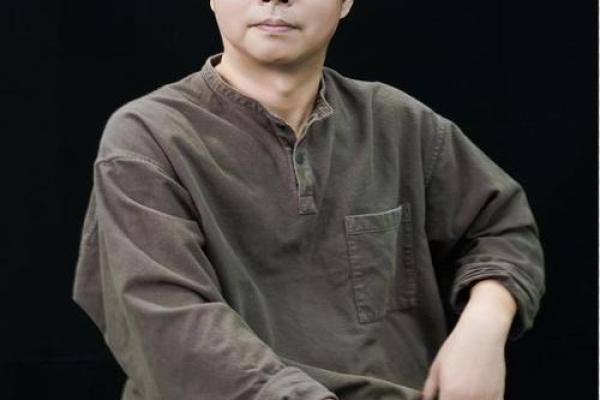陈鹏至：翱翔天际，鹏程万里——揭秘姓名中的运势密码