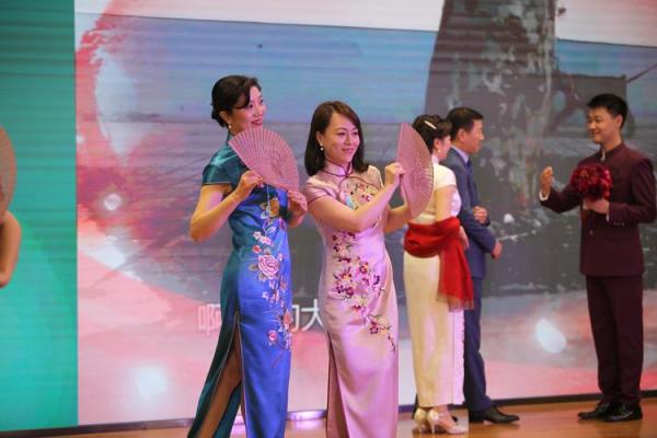 刘德玥：德润如泉，月映芳华——姓名运势之美轮美奂