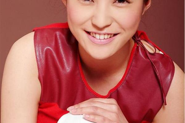 郝蕾面相解码：揭秘演艺圈女神的运势密码