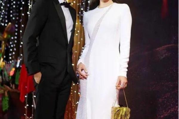 李易峰命中佳人揭秘：他最终会牵手哪位女神？