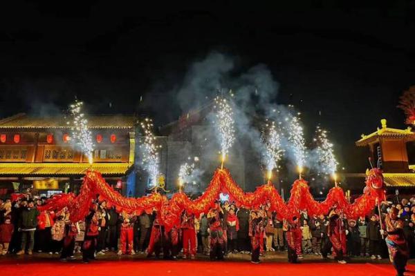 五月春风送暖，民俗盛宴共赏