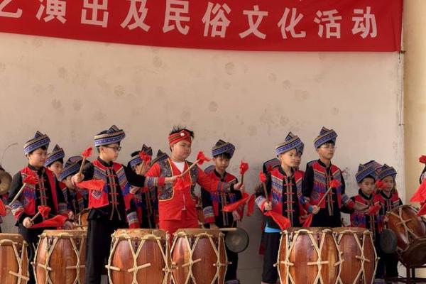 壮乡欢歌庆三月三，民俗风情共舞春