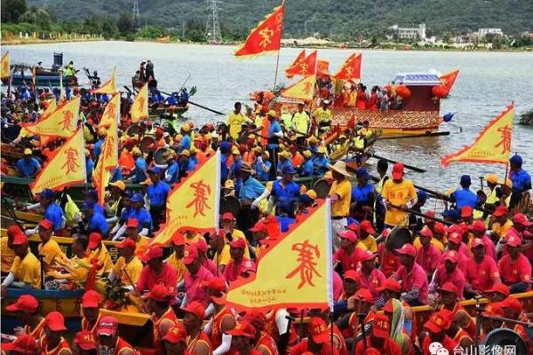 龙舟竞渡，湛江民俗盛事：传统魅力，现代传承