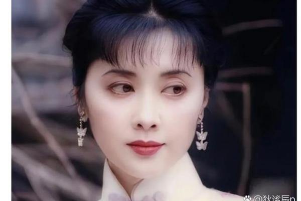 眼似秋水，面如春花——面相中的清纯之美
